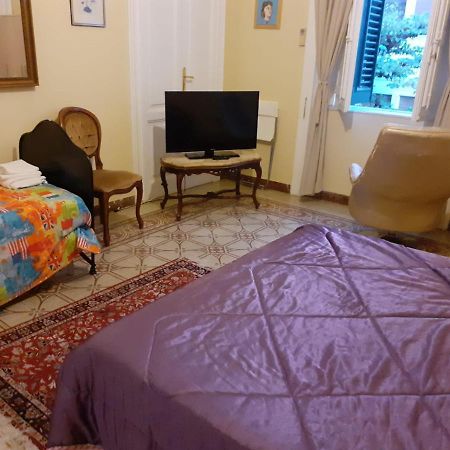 La Casa Di Rosa Appartement Messina Buitenkant foto